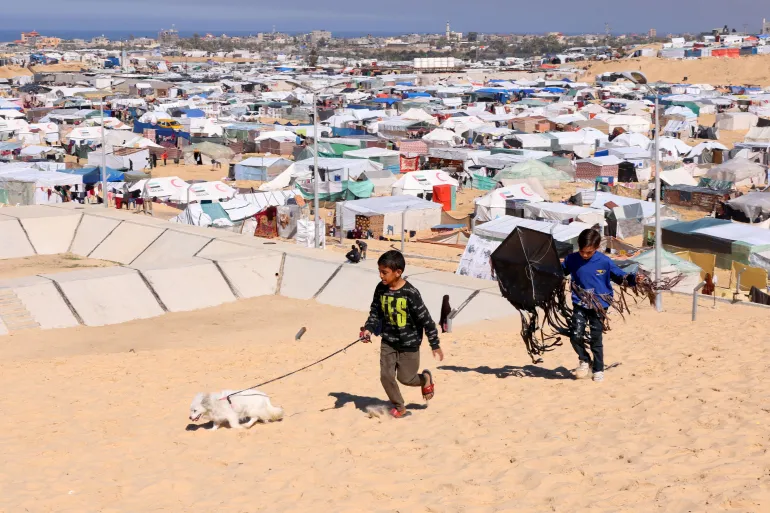 PPONENTS OF RAFAH OCCUPATION