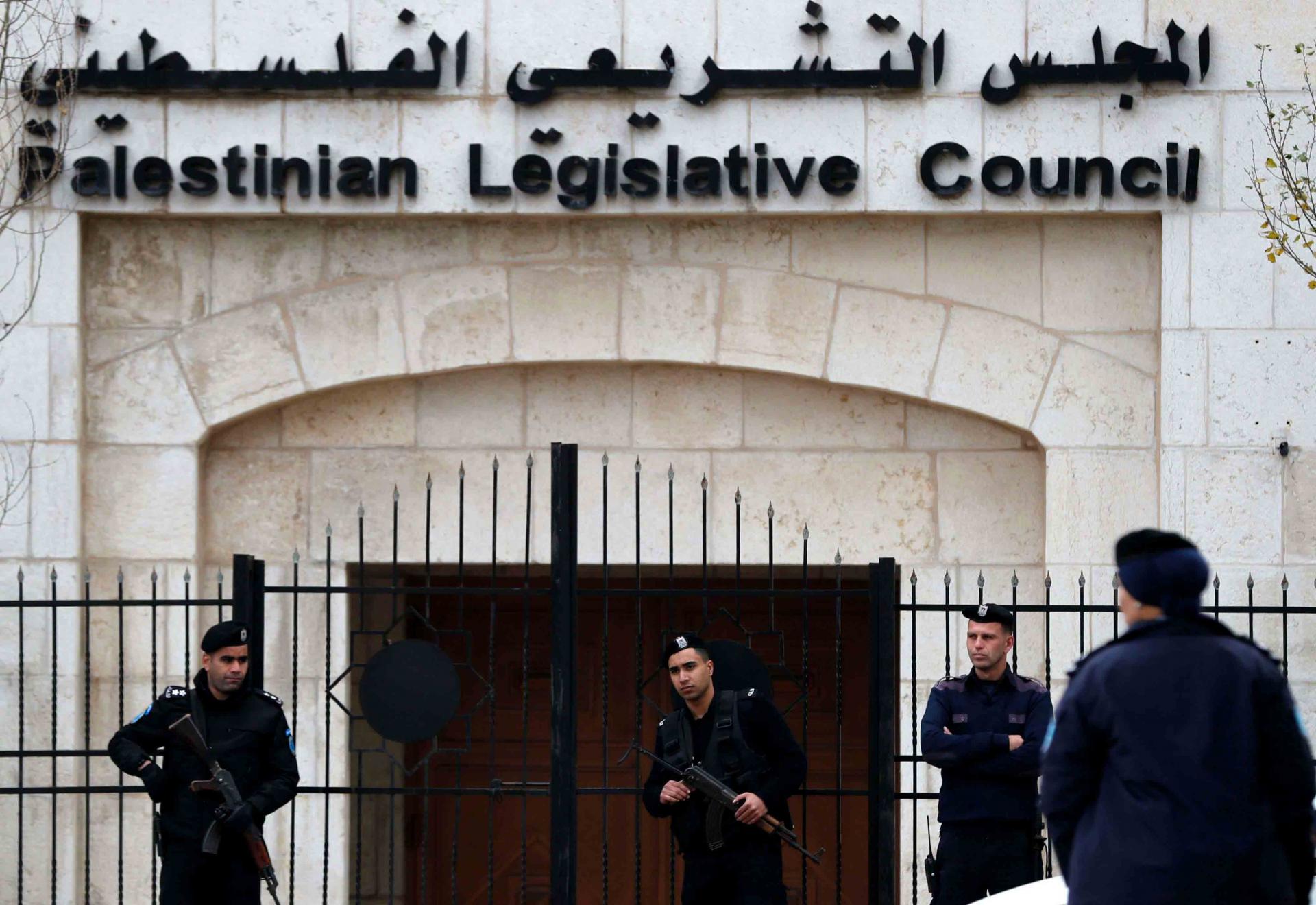  تعثر الانتخابات: موعد جديد أم بدائل أخرى؟ 
